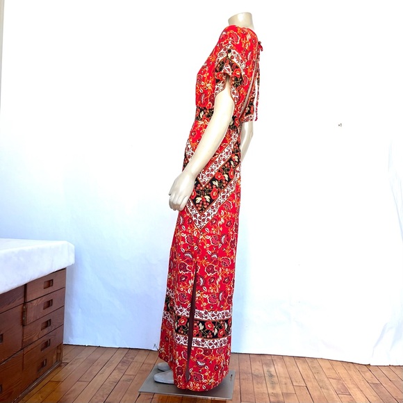 Exhilaration 60s Style Floral Dress - Picture 6 of 16